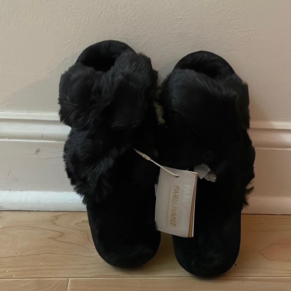 Fluffy Black Slippers